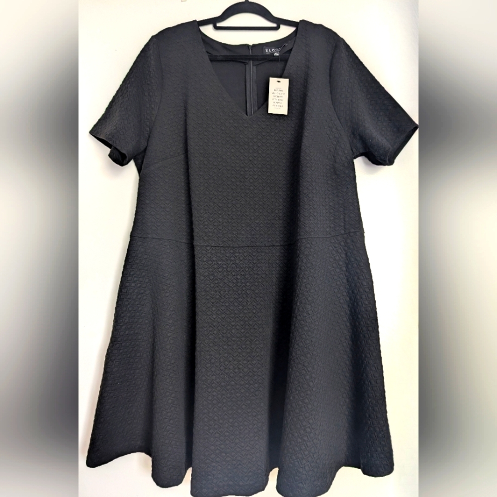 NWT Eloquii Textured Black V-Neck Fit and Flare Dress